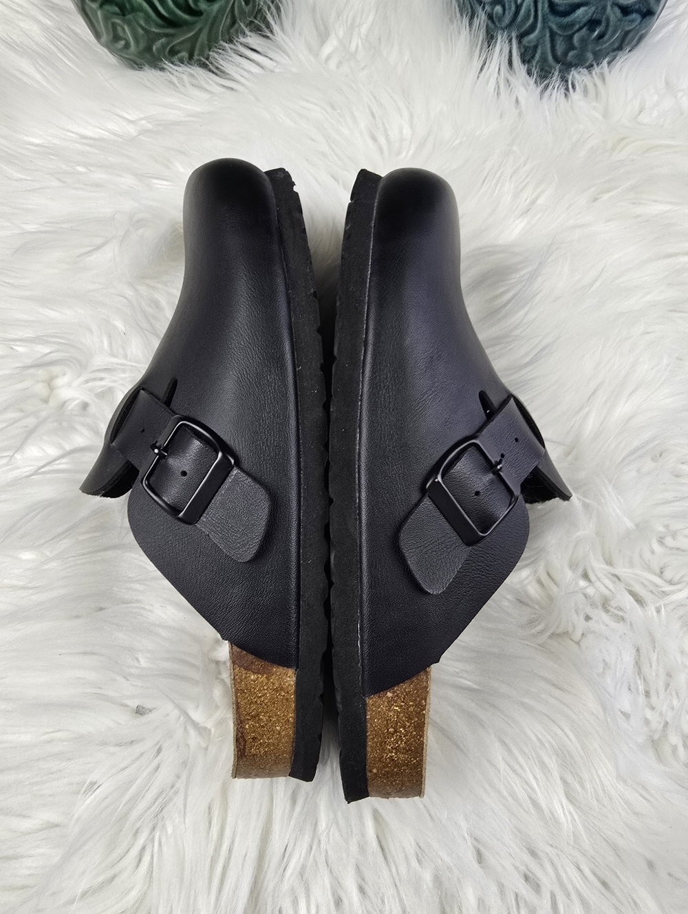 Cushionaire Faux Leather Black Clog Shoe Size 8 - Picture 8 of 12